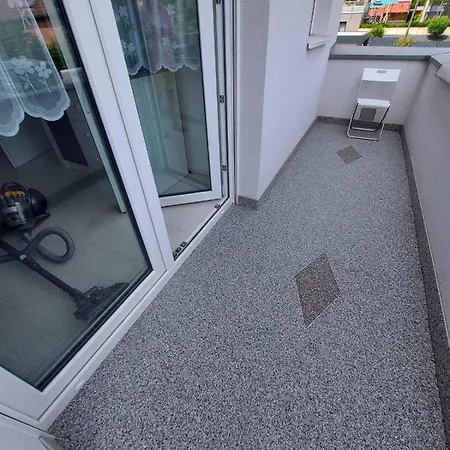 Lovely 2 Bedrooms Of Totally 30 M2 With Private Balcony Aparthotel Vichten