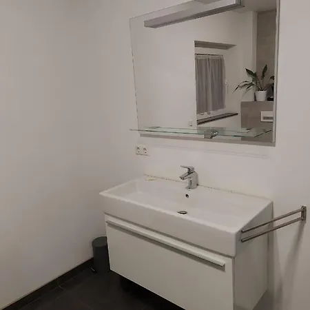 Lovely Bedroom With Single Bed * Vichten