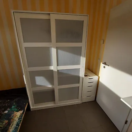 2 Bedrooms With Private Balcony Apartmanhotel Vichten