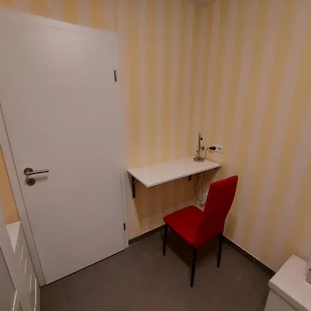 Apartmanhotel 2 Bedrooms With Private Balcony Vichten